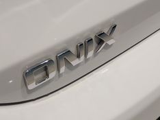 Chevrolet ONIX 1.0 TURBO FLEX LT MANUAL 2024/2025 BETIOLO NOVOS E SEMINOVOS LAJEADO / Carros no Vale