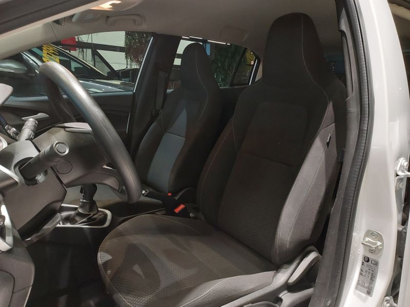 Chevrolet ONIX 1.0 TURBO FLEX LT MANUAL 2024/2025 BETIOLO NOVOS E SEMINOVOS LAJEADO / Carros no Vale