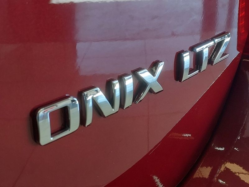 Chevrolet ONIX 1.4 MPFI LTZ 8V FLEX 4P AUTOMÁTICO 2017/2017 BETIOLO NOVOS E SEMINOVOS LAJEADO / Carros no Vale Chevrolet ONIX 1.4 MPFI LTZ 8V FLEX 4P AUTOMÁTICO 2017/2017 BETIOLO NOVOS E SEMINOVOS LAJEADO / Carros no Vale
