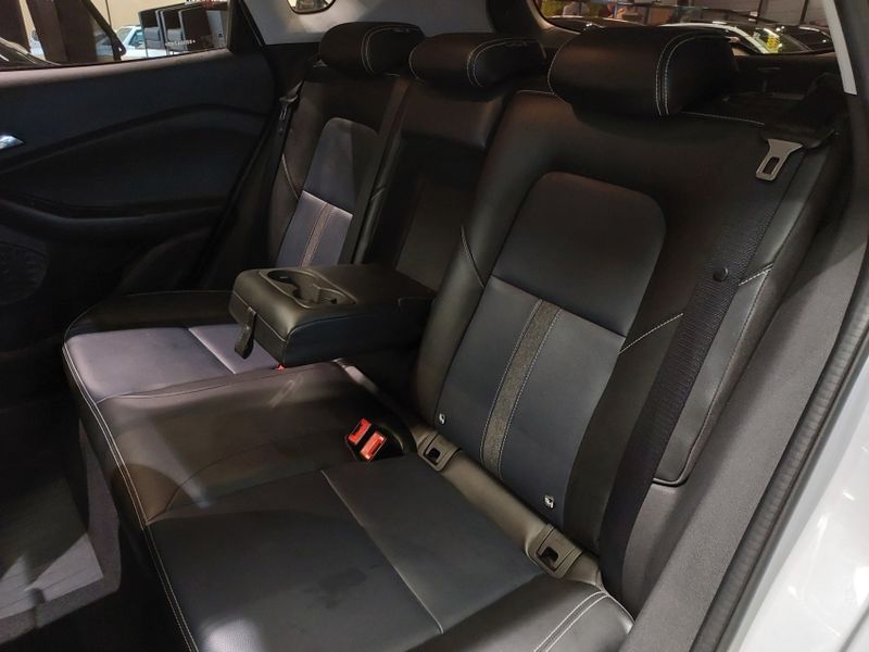 Chevrolet TRACKER 1.2 TURBO FLEX PREMIER AUTOMÁTICO 2024/2025 BETIOLO NOVOS E SEMINOVOS LAJEADO / Carros no Vale