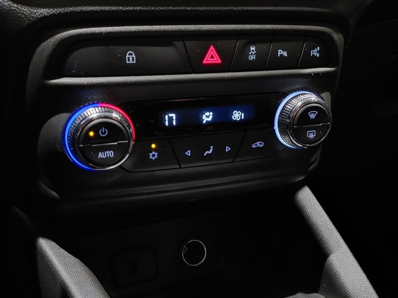 Chevrolet TRACKER 1.2 TURBO FLEX PREMIER AUTOMÁTICO 2024/2025 BETIOLO NOVOS E SEMINOVOS LAJEADO / Carros no Vale