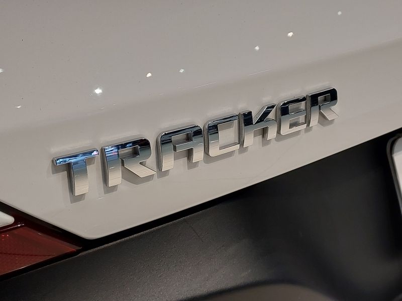 Chevrolet TRACKER 1.2 TURBO FLEX PREMIER AUTOMÁTICO 2024/2025 BETIOLO NOVOS E SEMINOVOS LAJEADO / Carros no Vale