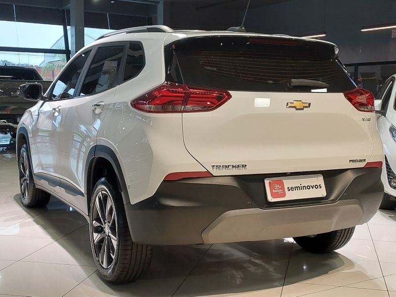 Chevrolet TRACKER 1.2 TURBO FLEX PREMIER AUTOMÁTICO 2024/2025 BETIOLO NOVOS E SEMINOVOS LAJEADO / Carros no Vale