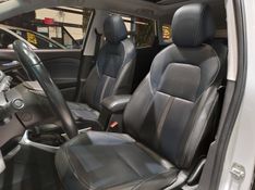 Chevrolet TRACKER 1.2 TURBO FLEX PREMIER AUTOMÁTICO 2024/2025 BETIOLO NOVOS E SEMINOVOS LAJEADO / Carros no Vale