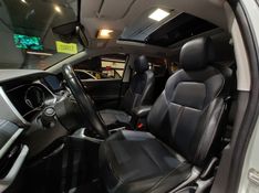 Chevrolet TRACKER 1.2 TURBO FLEX PREMIER AUTOMÁTICO 2024/2025 BETIOLO NOVOS E SEMINOVOS LAJEADO / Carros no Vale
