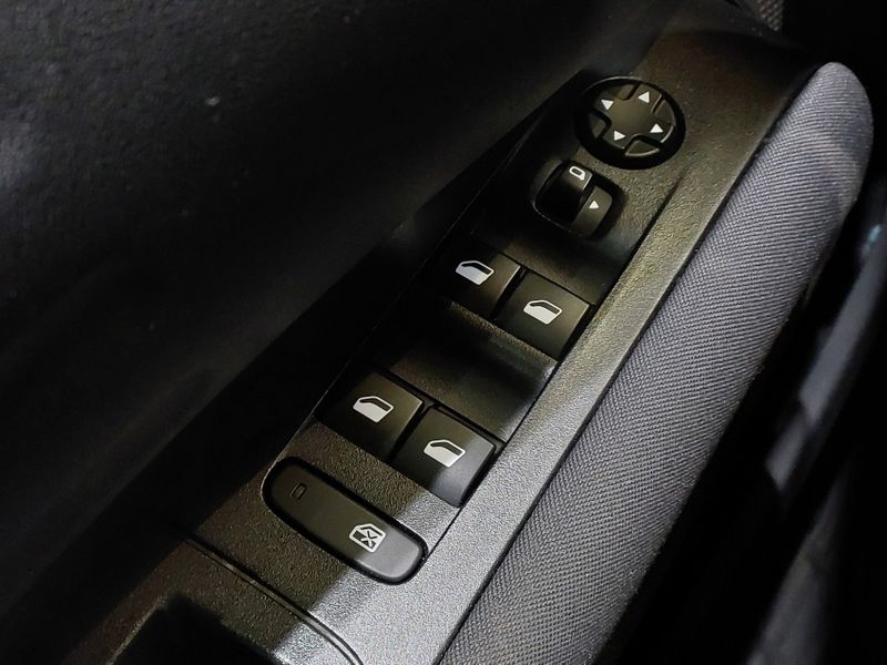 Citroen C4 CACTUS 1.6 VTI 120 FLEX FEEL PACK EAT6 2020/2021 BETIOLO NOVOS E SEMINOVOS LAJEADO / Carros no Vale Citroen C4 CACTUS 1.6 VTI 120 FLEX FEEL PACK EAT6 2020/2021 BETIOLO NOVOS E SEMINOVOS LAJEADO / Carros no Vale