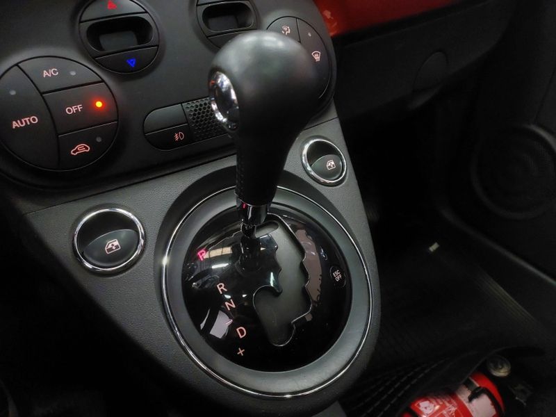 Fiat 500 1.4 LOUNGE AIR 16V GASOLINA 2P AUTOMÁTICO 2011/2012 BETIOLO NOVOS E SEMINOVOS LAJEADO / Carros no Vale Fiat 500 1.4 LOUNGE AIR 16V GASOLINA 2P AUTOMÁTICO 2011/2012 BETIOLO NOVOS E SEMINOVOS LAJEADO / Carros no Vale