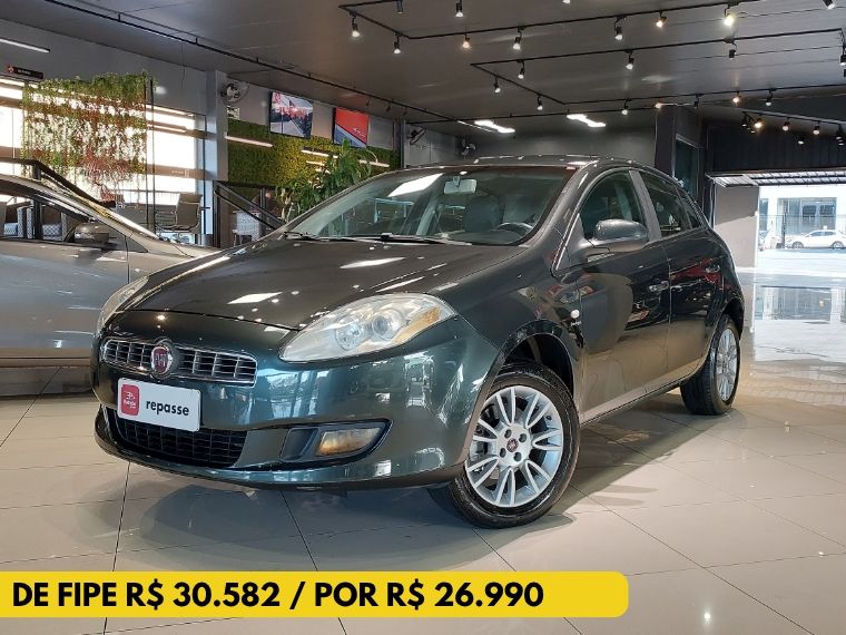 Fiat BRAVO 1.8 ESSENCE 16V FLEX 4P AUTOMATIZADO 2011/2011 BETIOLO NOVOS E SEMINOVOS LAJEADO / Carros no Vale