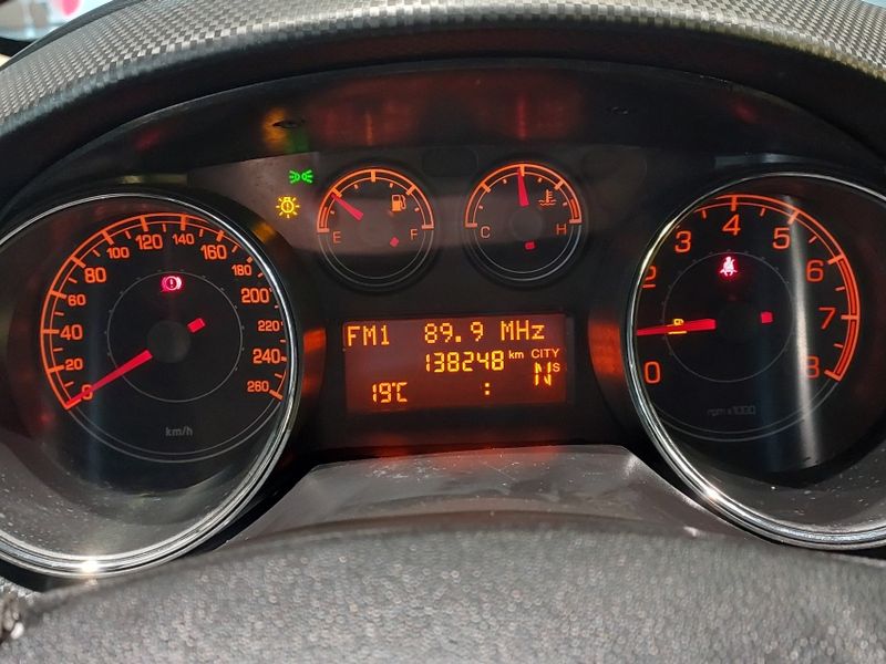 Fiat BRAVO 1.8 ESSENCE 16V FLEX 4P AUTOMATIZADO 2011/2011 BETIOLO NOVOS E SEMINOVOS LAJEADO / Carros no Vale