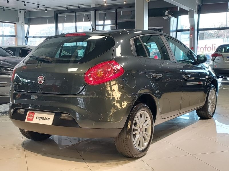 Fiat BRAVO 1.8 ESSENCE 16V FLEX 4P AUTOMATIZADO 2011/2011 BETIOLO NOVOS E SEMINOVOS LAJEADO / Carros no Vale