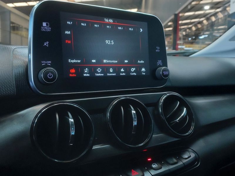 Fiat CRONOS 1.3 FIREFLY FLEX DRIVE CVT 2023/2024 BETIOLO NOVOS E SEMINOVOS LAJEADO / Carros no Vale