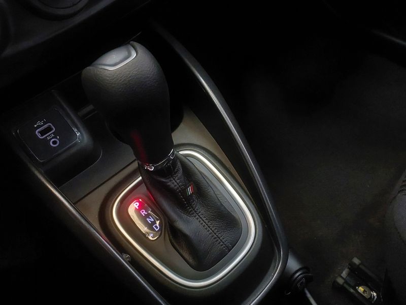 Fiat CRONOS 1.3 FIREFLY FLEX DRIVE CVT 2026/2026 BETIOLO NOVOS E SEMINOVOS LAJEADO / Carros no Vale Fiat CRONOS 1.3 FIREFLY FLEX DRIVE CVT 2026/2026 BETIOLO NOVOS E SEMINOVOS LAJEADO / Carros no Vale