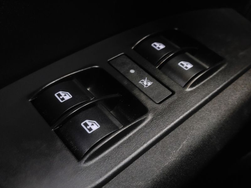 Fiat CRONOS 1.3 FIREFLY FLEX DRIVE CVT 2023/2024 BETIOLO NOVOS E SEMINOVOS LAJEADO / Carros no Vale