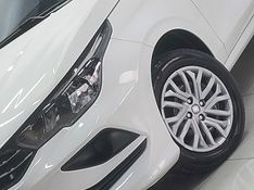 Fiat CRONOS 1.3 FIREFLY FLEX DRIVE CVT 2022/2023 BETIOLO NOVOS E SEMINOVOS LAJEADO / Carros no Vale