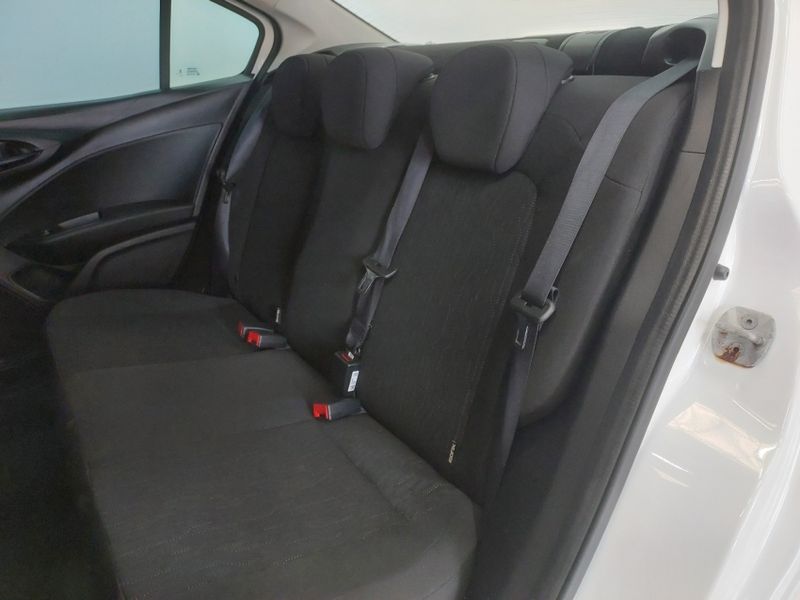 Fiat CRONOS 1.3 FIREFLY FLEX DRIVE CVT 2023/2024 BETIOLO NOVOS E SEMINOVOS LAJEADO / Carros no Vale