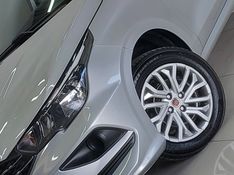 Fiat CRONOS 1.3 FIREFLY FLEX DRIVE MANUAL 2023/2023 BETIOLO NOVOS E SEMINOVOS LAJEADO / Carros no Vale