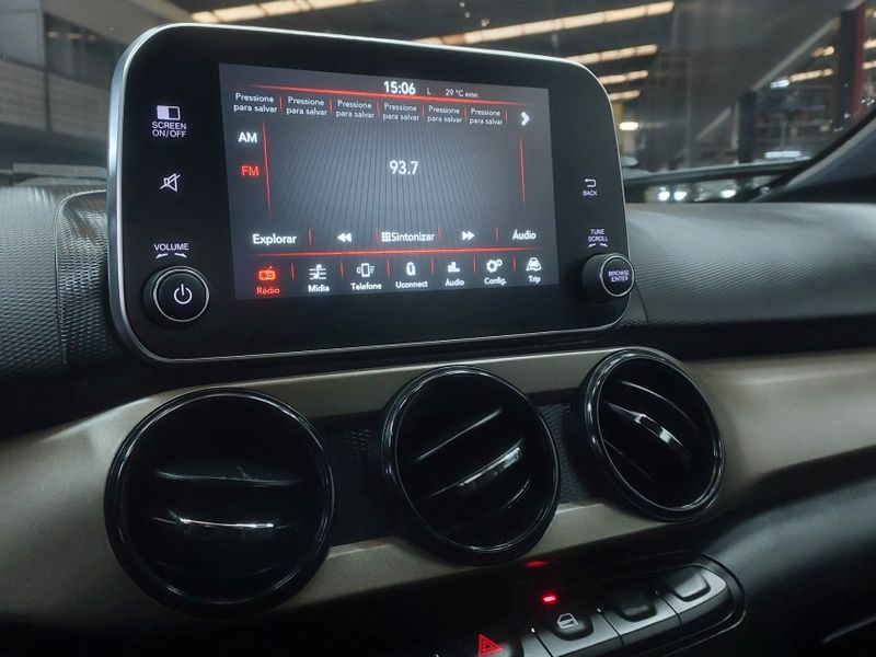 Fiat CRONOS 1.3 FLEX DRIVE S-DESIGN MANUAL 2023/2024 BETIOLO NOVOS E SEMINOVOS LAJEADO / Carros no Vale
