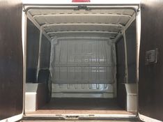 Fiat DUCATO 2.3 MULTIJET DIESEL CARGO CURTO MANUAL 2017/2018 BETIOLO NOVOS E SEMINOVOS LAJEADO / Carros no Vale