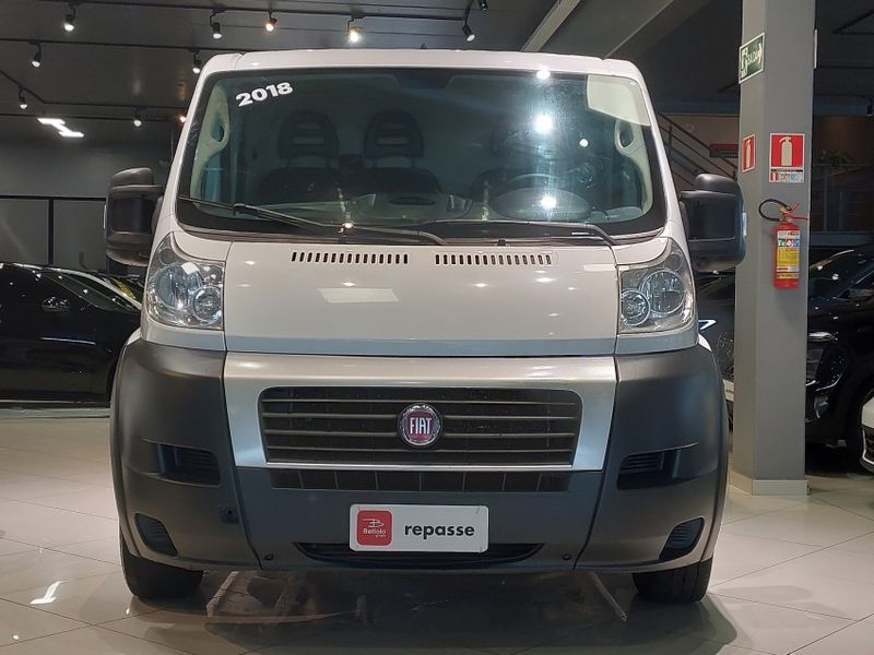 Fiat DUCATO 2.3 MULTIJET DIESEL CARGO CURTO MANUAL 2017/2018 BETIOLO NOVOS E SEMINOVOS LAJEADO / Carros no Vale Fiat DUCATO 2.3 MULTIJET DIESEL CARGO CURTO MANUAL 2017/2018 BETIOLO NOVOS E SEMINOVOS LAJEADO / Carros no Vale