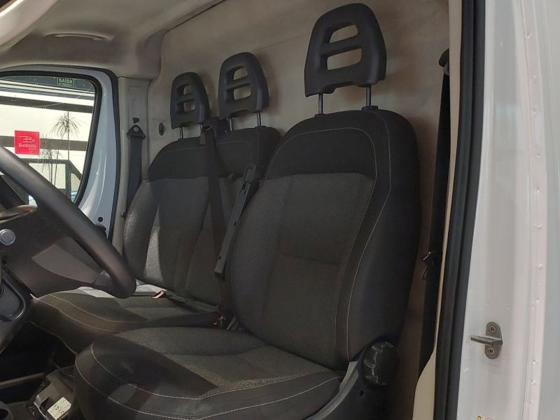 Fiat DUCATO 2.3 MULTIJET DIESEL CARGO CURTO MANUAL 2017/2018 BETIOLO NOVOS E SEMINOVOS LAJEADO / Carros no Vale Fiat DUCATO 2.3 MULTIJET DIESEL CARGO CURTO MANUAL 2017/2018 BETIOLO NOVOS E SEMINOVOS LAJEADO / Carros no Vale