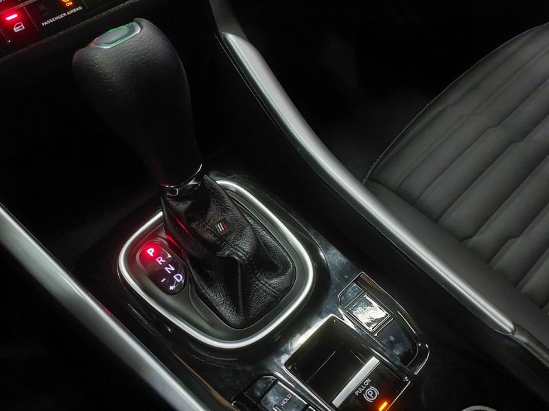 Fiat FASTBACK 1.0 TURBO 200 HYBRID AUDACE CVT 2024/2025 BETIOLO NOVOS E SEMINOVOS LAJEADO / Carros no Vale