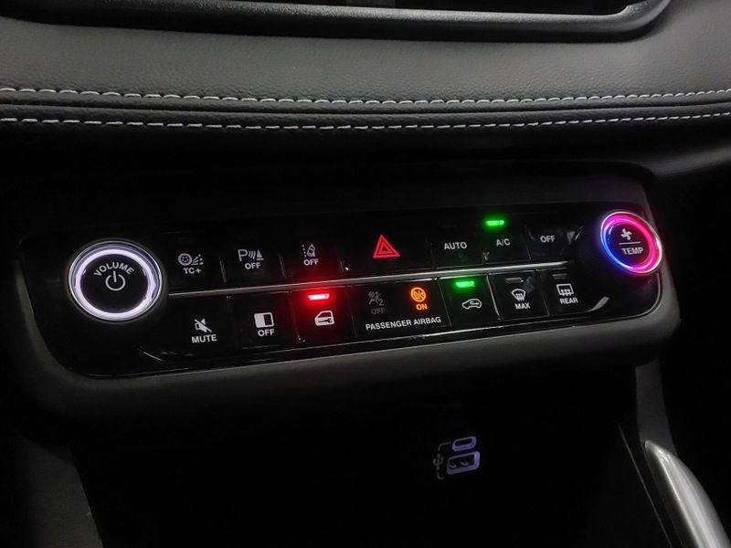 Fiat FASTBACK 1.0 TURBO 200 HYBRID IMPETUS CVT 2026/2026 BETIOLO NOVOS E SEMINOVOS LAJEADO / Carros no Vale Fiat FASTBACK 1.0 TURBO 200 HYBRID IMPETUS CVT 2026/2026 BETIOLO NOVOS E SEMINOVOS LAJEADO / Carros no Vale