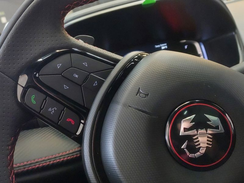 Fiat FASTBACK 1.3 TURBO 270 FLEX ABARTH AT6 2026/2026 BETIOLO NOVOS E SEMINOVOS LAJEADO / Carros no Vale