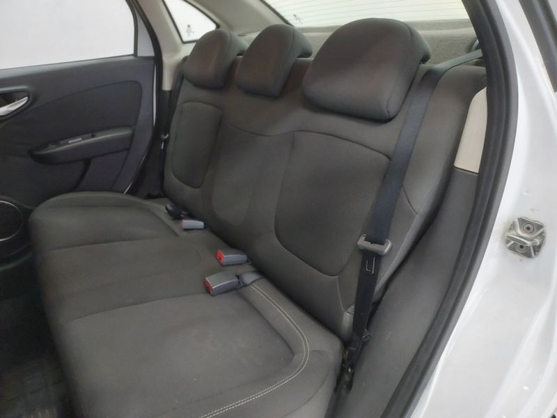 Fiat GRAND SIENA 1.4 MPI ATTRACTIVE 8V FLEX 4P MANUAL 2013/2014 BETIOLO NOVOS E SEMINOVOS LAJEADO / Carros no Vale Fiat GRAND SIENA 1.4 MPI ATTRACTIVE 8V FLEX 4P MANUAL 2013/2014 BETIOLO NOVOS E SEMINOVOS LAJEADO / Carros no Vale