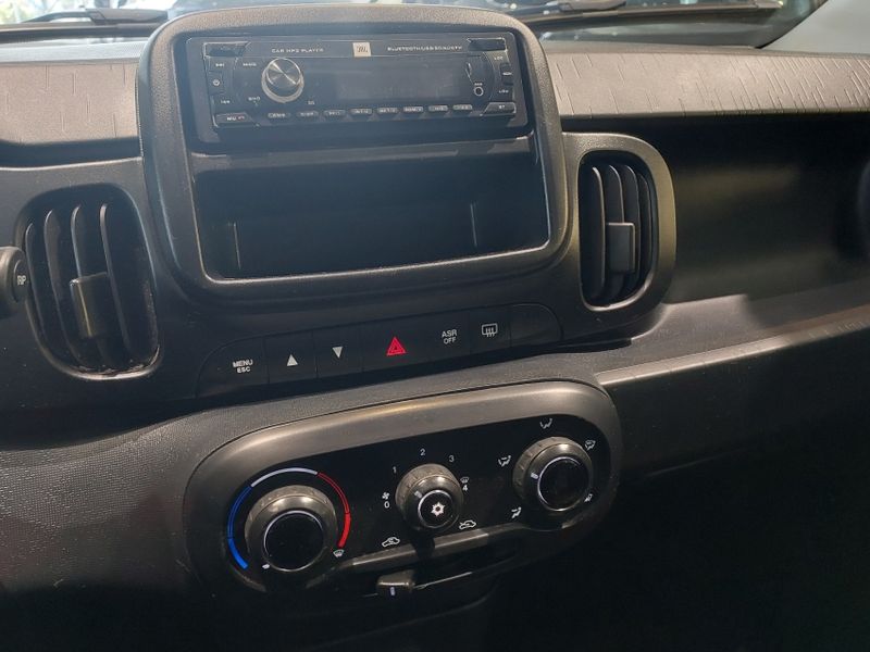 Fiat MOBI 1.0 EVO FLEX LIKE MANUAL 2024/2024 BETIOLO NOVOS E SEMINOVOS LAJEADO / Carros no Vale