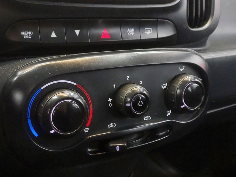 Fiat MOBI 1.0 EVO FLEX LIKE MANUAL 2024/2024 BETIOLO NOVOS E SEMINOVOS LAJEADO / Carros no Vale Fiat MOBI 1.0 EVO FLEX LIKE MANUAL 2024/2024 BETIOLO NOVOS E SEMINOVOS LAJEADO / Carros no Vale