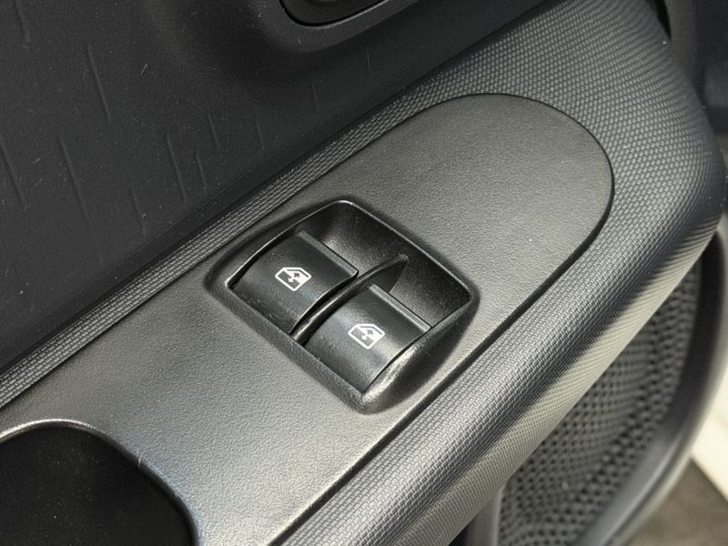 Fiat MOBI 1.0 EVO FLEX LIKE MANUAL 2023/2024 BETIOLO NOVOS E SEMINOVOS LAJEADO / Carros no Vale Fiat MOBI 1.0 EVO FLEX LIKE MANUAL 2023/2024 BETIOLO NOVOS E SEMINOVOS LAJEADO / Carros no Vale