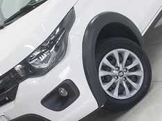 Fiat MOBI 1.0 EVO FLEX LIKE MANUAL 2023/2024 BETIOLO NOVOS E SEMINOVOS LAJEADO / Carros no Vale