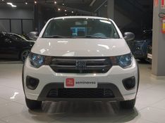 Fiat MOBI 1.0 EVO FLEX LIKE MANUAL 2023/2024 BETIOLO NOVOS E SEMINOVOS LAJEADO / Carros no Vale