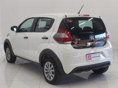 Fiat MOBI 1.0 EVO FLEX LIKE MANUAL 2023/2024 BETIOLO NOVOS E SEMINOVOS LAJEADO / Carros no Vale