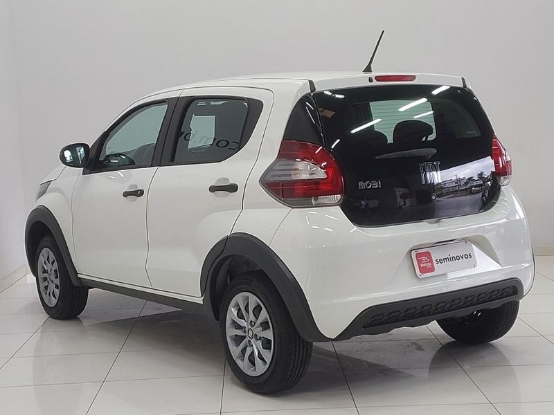 Fiat MOBI 1.0 EVO FLEX LIKE MANUAL 2023/2024 BETIOLO NOVOS E SEMINOVOS LAJEADO / Carros no Vale