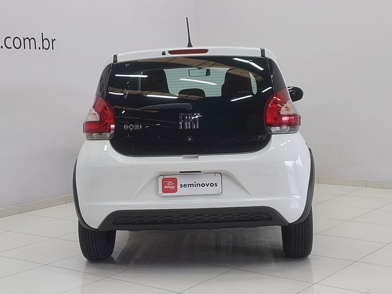 Fiat MOBI 1.0 EVO FLEX LIKE MANUAL 2023/2024 BETIOLO NOVOS E SEMINOVOS LAJEADO / Carros no Vale