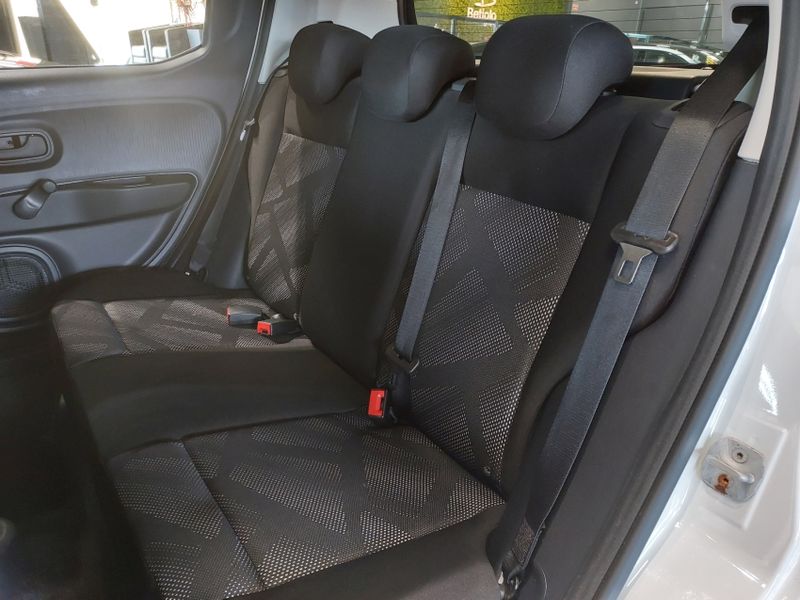 Fiat MOBI 1.0 EVO FLEX LIKE MANUAL 2024/2024 BETIOLO NOVOS E SEMINOVOS LAJEADO / Carros no Vale