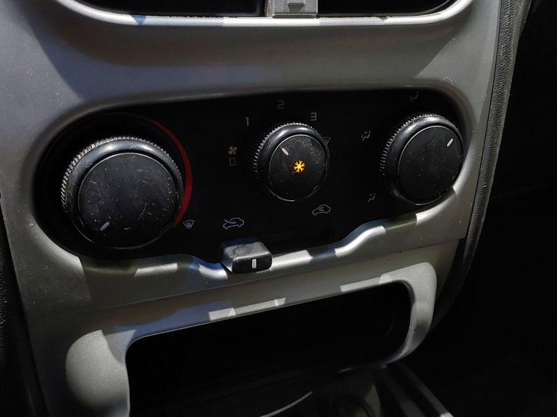 Fiat PALIO 1.4 MPI ATTRACTIVE WEEKEND 8V FLEX 4P MANUAL 2012/2013 BETIOLO NOVOS E SEMINOVOS LAJEADO / Carros no Vale Fiat PALIO 1.4 MPI ATTRACTIVE WEEKEND 8V FLEX 4P MANUAL 2012/2013 BETIOLO NOVOS E SEMINOVOS LAJEADO / Carros no Vale