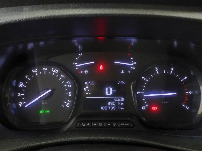 Fiat SCUDO 1.5 BLUEHDI DIESEL CARGO MANUAL 2022/2023 BETIOLO NOVOS E SEMINOVOS LAJEADO / Carros no Vale
