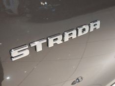 Fiat STRADA 1.0 TURBO 200 FLEX RANCH CD CVT 2023/2024 BETIOLO NOVOS E SEMINOVOS LAJEADO / Carros no Vale