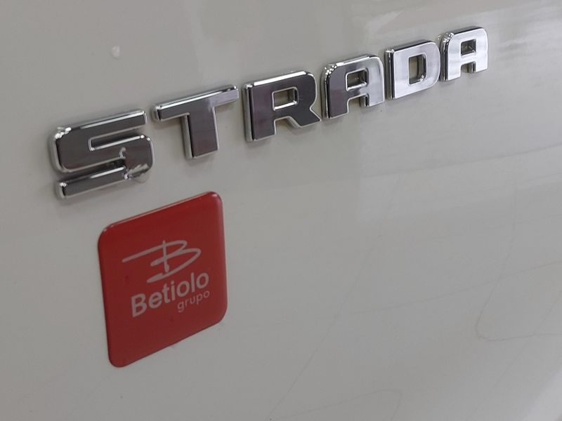 Fiat STRADA 1.3 FIREFLY FLEX ENDURANCE CS MANUAL 2025/2025 BETIOLO NOVOS E SEMINOVOS LAJEADO / Carros no Vale