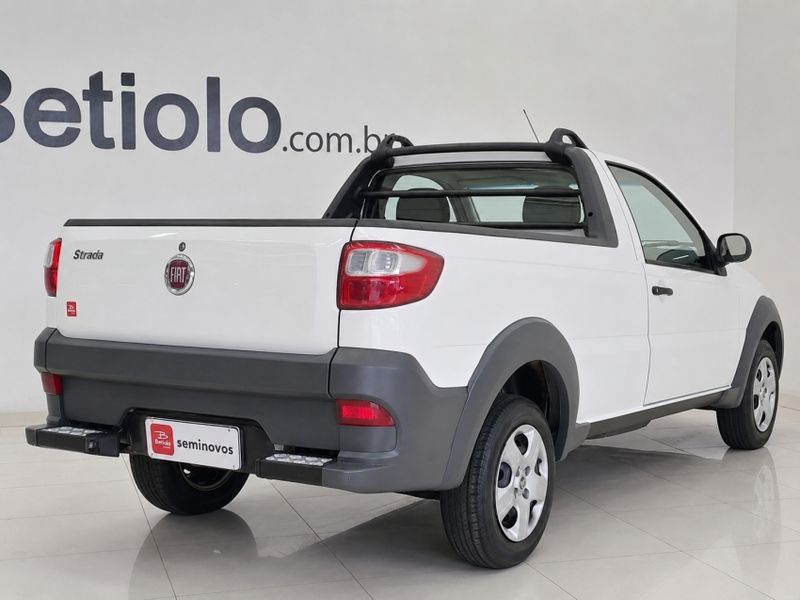 Fiat STRADA 1.4 MPI WORKING CS 8V FLEX 2P MANUAL 2015/2016 BETIOLO NOVOS E SEMINOVOS LAJEADO / Carros no Vale