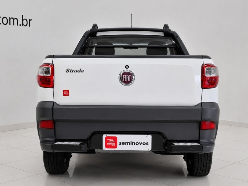 Fiat STRADA 1.4 MPI WORKING CS 8V FLEX 2P MANUAL 2015/2016 BETIOLO NOVOS E SEMINOVOS LAJEADO / Carros no Vale