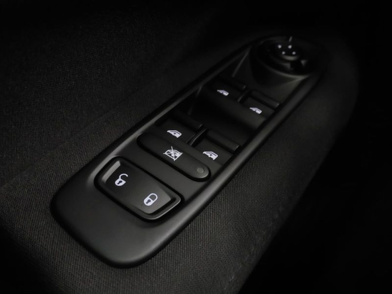Fiat TORO 1.3 TURBO 270 FLEX ENDURANCE AT6 2026/2026 BETIOLO NOVOS E SEMINOVOS LAJEADO / Carros no Vale