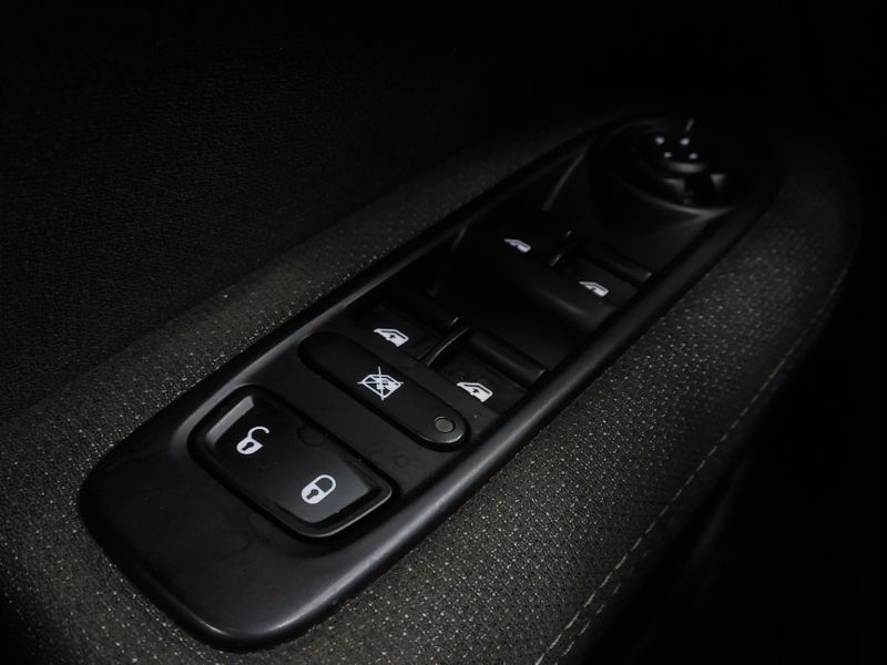 Fiat TORO 1.3 TURBO 270 FLEX FREEDOM AT6 2024/2024 BETIOLO NOVOS E SEMINOVOS LAJEADO / Carros no Vale