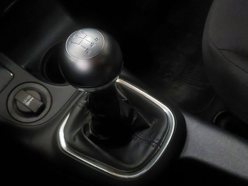 Fiat TORO 1.8 16V EVO FLEX ENDURANCE MANUAL 2020/2021 BETIOLO NOVOS E SEMINOVOS LAJEADO / Carros no Vale