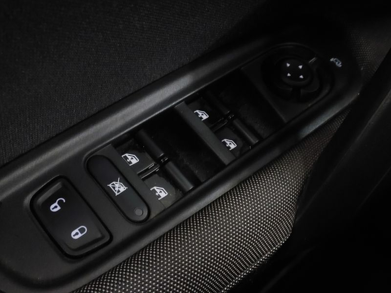 Fiat TORO 1.8 16V EVO FLEX ENDURANCE MANUAL 2020/2021 BETIOLO NOVOS E SEMINOVOS LAJEADO / Carros no Vale