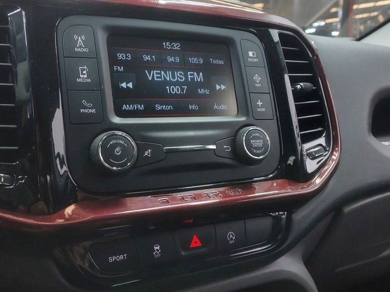 Fiat TORO 1.8 16V EVO FLEX FREEDOM AT6 2017/2018 BETIOLO NOVOS E SEMINOVOS LAJEADO / Carros no Vale Fiat TORO 1.8 16V EVO FLEX FREEDOM AT6 2017/2018 BETIOLO NOVOS E SEMINOVOS LAJEADO / Carros no Vale