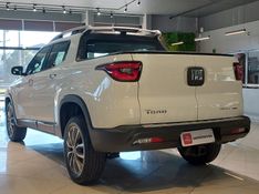 Fiat TORO 2.0 16V TURBO DIESEL VOLCANO 4WD AT9 2019/2020 BETIOLO NOVOS E SEMINOVOS LAJEADO / Carros no Vale