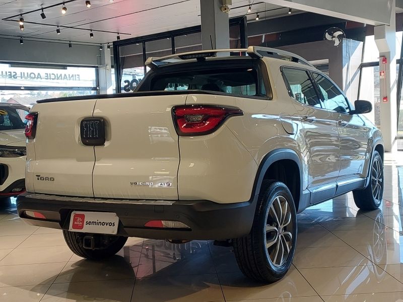 Fiat TORO 2.0 16V TURBO DIESEL VOLCANO 4WD AT9 2019/2020 BETIOLO NOVOS E SEMINOVOS LAJEADO / Carros no Vale Fiat TORO 2.0 16V TURBO DIESEL VOLCANO 4WD AT9 2019/2020 BETIOLO NOVOS E SEMINOVOS LAJEADO / Carros no Vale